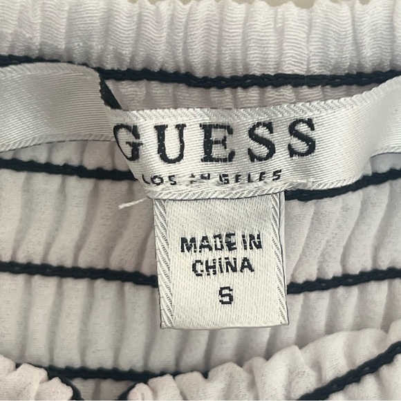 NWT Women’s Guess Off Should Striped Smocked Top With Flowy Bottom Size Small - Picture 6 of 11